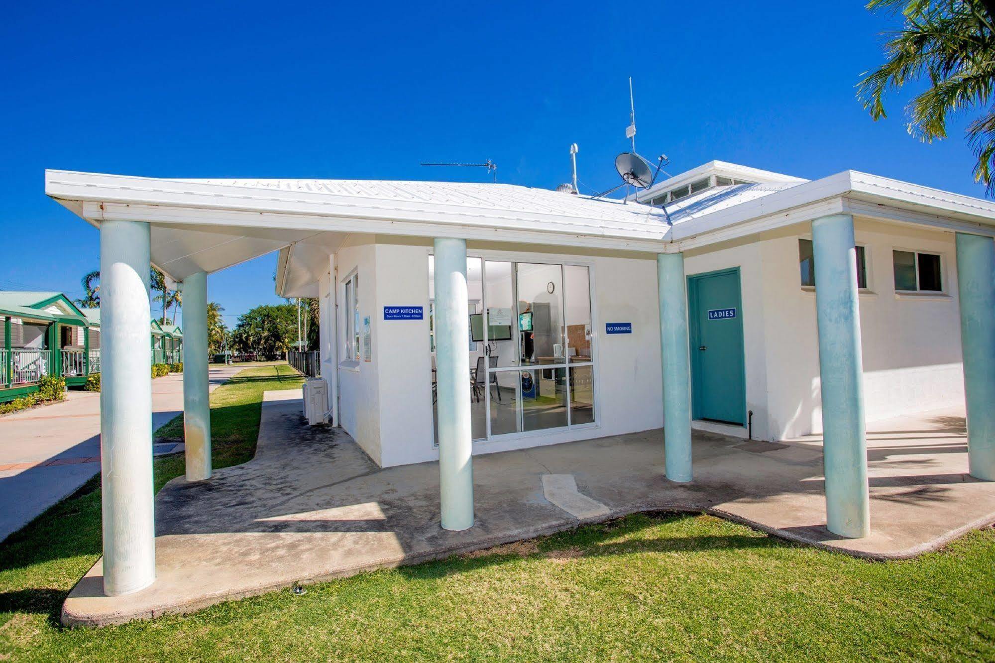 Nrma Bowen Beachfront Holiday Park Екстериор снимка
